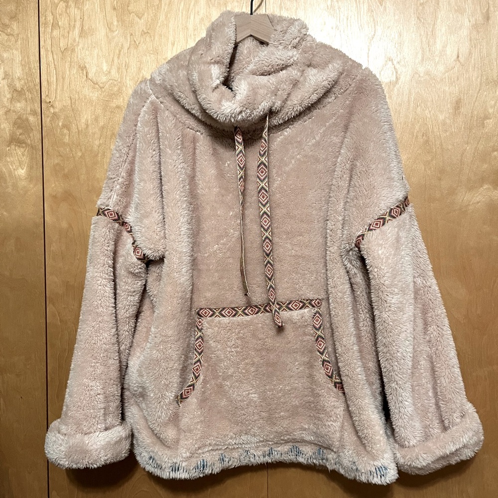 SUNDANCE Mountain Loft fleece pullover